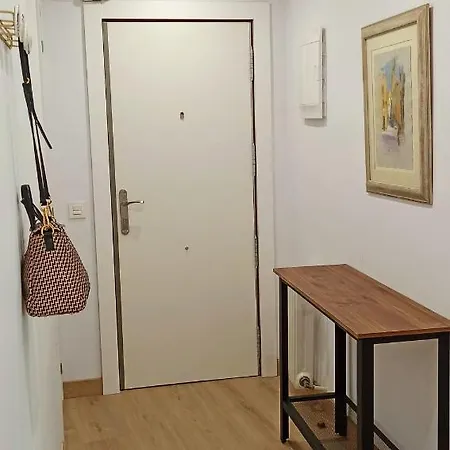 Confort En Av. Portugal - Parking Gratis Саламанка